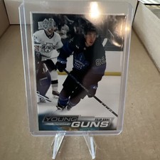 2022-23 Upper Deck Series 2 - Young Guns #493 Filip Kral (RC)