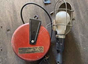 Vintage SEARS Craftsman Work Light Retractable 20Ft Cord Reel 83914 T-794 - Picture 1 of 2