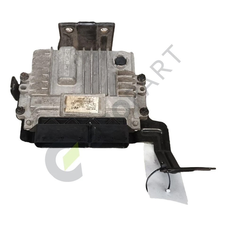 HYUNDAI I20 Active Crdi Engine ECU 39130-2A590 - Image 1 of 4