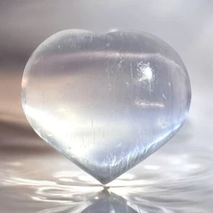 Talla de corazón de cristal de selenita (5) - Imagen 1 de 10
