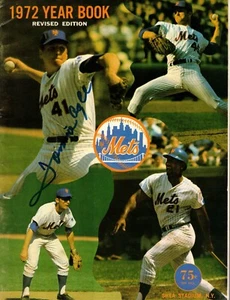 1972 Mets Yearbook signed /  autographed by Tommie Agee - Picture 1 of 1