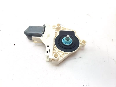 PORSCHE CAYENNE 958 MK2 2015 WINDOW MOTOR REAR LEFT PASSENGER SIDE 8K0959812A - Image 1 of 4