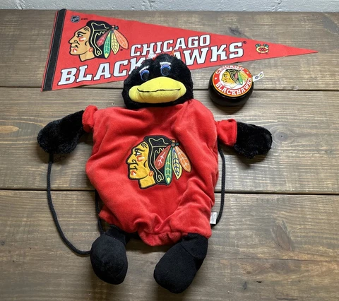 NHL Hockey Chicago Blackhawks Novelty Item Lot Plush Puck Sting Bag Pennant Cover