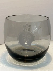 Vintage NFL New Orleans Saints Etched Smokey Glass Whiskey Roly Poly Tumbler - Bild 1 von 4