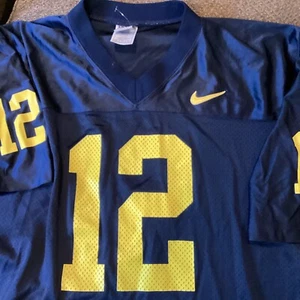 Camiseta deportiva Nike de fútbol americano de la Universidad de Michigan número 12 grande excelente estado - Imagen 1 de 4