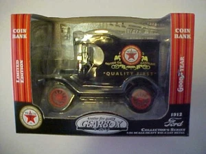 GEARBOX 1912 FORD TEXACO DELIVERY CAR, DIE CAST, LOCKING BANK, 1/24 SCALE - Picture 1 of 4