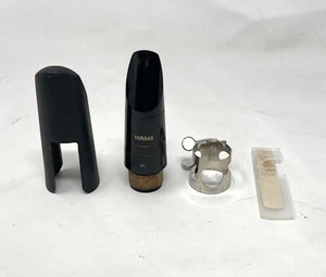Yamaha Japan 4C Clarinet Mouthpiece w/ Ligacha and Cap - Picture 1 of 12