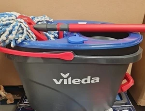 Sistema de fregona giratoria Vileda H2PrO separa agua limpia y sucia escurrido sin esfuerzo - Imagen 1 de 2