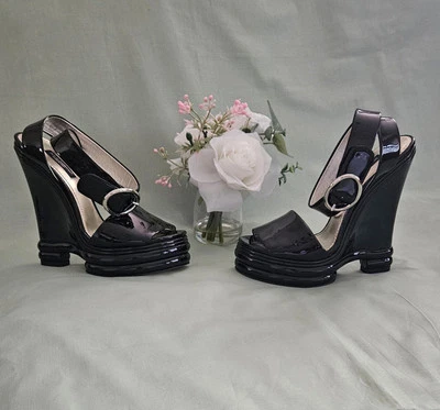  Sandalias de lujo Dolce & Gabbana de charol negro para mujer talla 6,5 (usadas 2x) Foto 1 de 4