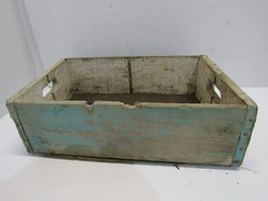 B OLD WOOD-WOODEN SODA POP CRATE BOX UNKNOWN NO NAME - Picture 1 of 3