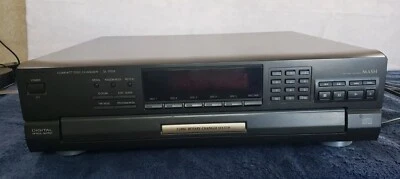 Technics SL-PD9 CD Changer Compact Disc Changer  - Image 1 of 4