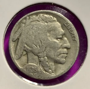 1935-P Buffalo Nickel 5¢ Coin USA – Native American & Bison Design – KM#134 - Picture 1 of 3