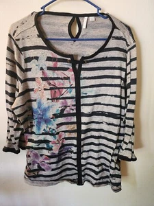Cato est 1946 18/20 Women's Long Sleeve Striped Shirt - Gray and Black w Flower - Picture 1 of 3