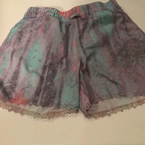 Iviva by lululemon girls active lined shorts size 12 excellent condition  - Picture 1 of 5