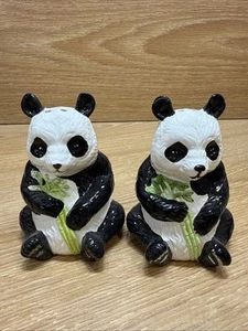 Panda Logo:  World Wildlife Fund Salt and Pepper Shakers 1992, D.P.I., Taiwan. - Picture 1 of 9