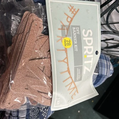 Spritz 78 Letras Oro Rosa Brillo Hágalo Usted Mismo Kit de Banner Crear Propio Mensaje Reutilizable Foto 1 de 2