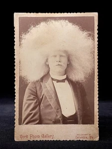 VERY RARE CIRCUS SIDESHOW CABINET PHOTO - BARNUM'S "UNZIE" THE CIRCASSIAN ALBINO - Picture 1 of 1
