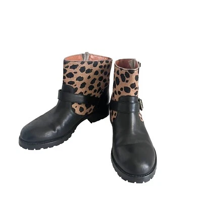 Botas al tobillo para mujer MARC BY MARC JACOBS Engineer estampado de leopardo talla 38/8 Foto 1 de 4