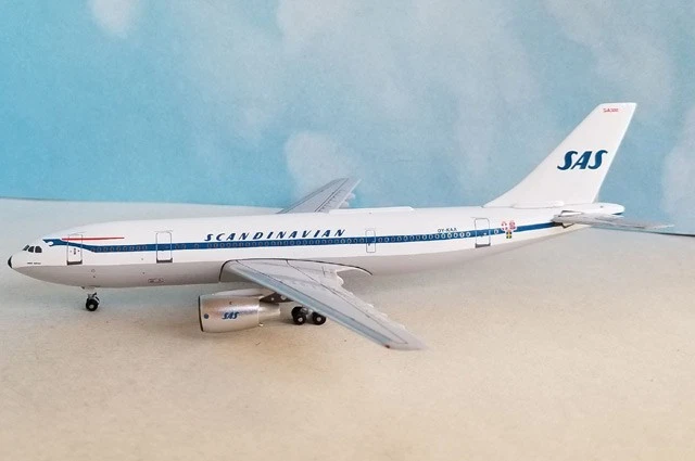 AC411389 AeroClassics A300 1/400 Model OY-KAA SAS - Image 1 of 1
