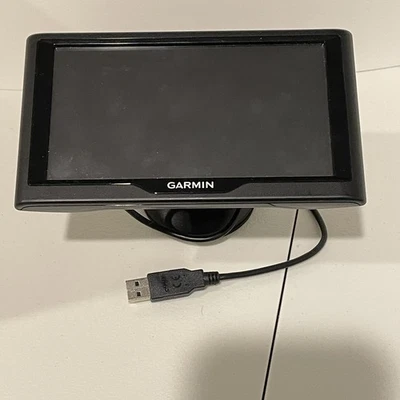 Garmin Nuvi 67 6-Inch GPS Navigator Maps Tested & Working Charger & Mount Bundle - Image 1 of 4