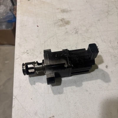 Válvula usada INTERNATIONAL NAVISTAR 1846296c91 DIESEL FORD 4.5 IH VT275 EGR Foto 1 de 3