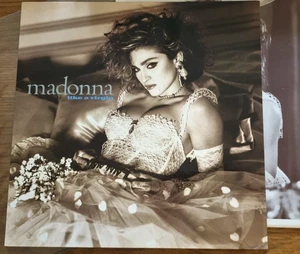 MADONNA - LIKE A VIRGIN Sire Records WX20 Upside Down Back Cover LP VG+/VG+ - Picture 1 of 8