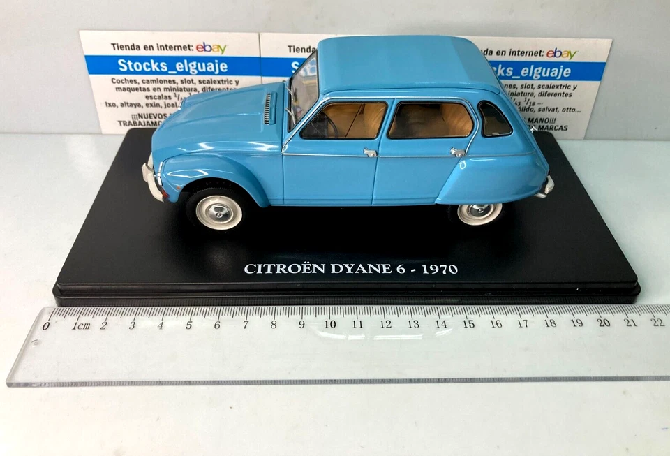 HACHETTE 1/24 DIECAST CITROEN DYANE 6 1970 AZUL CON VITRINA TAPA DURA - Imagen 1 de 4