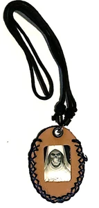 "KAPULAR SANTA DEATH WEISS ANHÄNGER 2"" LEDER CHARM 28" - Bild 1 von 2