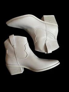 Call It Spring Outlaw Boot Size 10 Lavender - Picture 1 of 22