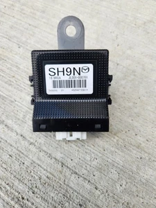 OEM 2017-2023 Mazda CX-5 CX-9 CX-8 4X4 AWD Transfer Case Control Module SH9N - Picture 1 of 3