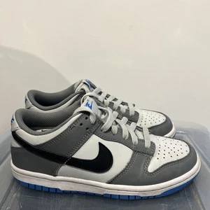 *Nike DUNK Low Cool Grey Black Blue White Kids 4Y Shoes GS Women's FB9109-001 - Picture 1 of 8