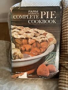 Farm Journal's Complete Pie Cookbook 1965 Doubleday Hard Cover DJ 700 Recipes