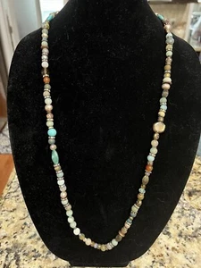 VINTAGE ♡ EARTHTONE STONES AND GLASS BEADED 36" NECKLACE ♡ UNIQUE & VERY PRETTY - Picture 1 of 7