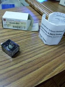 Cutler-Hammer 8530A-6501 DPDT Relay Series A1 - Picture 1 of 2