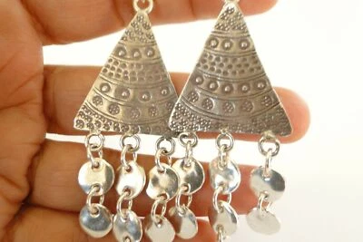 Pendientes de plata de ley con motivo triángulo tribal y triángulo Thai Hill Tribe Foto 1 de 4