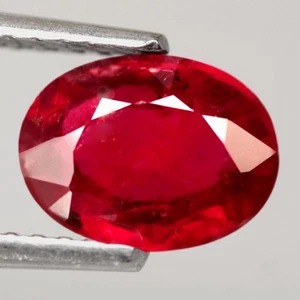1.66Ct. Natural Gemstone Ruby Red Oval Madagascar Beautiful Sparkles Color! - Picture 1 of 7