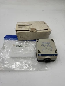 Telemecanique XSD H603629H7 Inductive Proximity Switch 24VDC - Picture 1 of 3