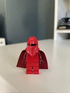 ⭐NEW LEGO Star Wars Minifigure SW0521B Royal Guard (SW521B) - Picture 1 of 2