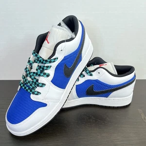 BOYS 6Y AIR JORDAN 1 LOW SE (GS) WHITE/BLACK-HYPER ROYAL - Picture 1 of 13
