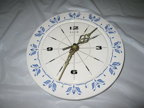 Vintage Elgin White w Blue Floral Round Wall Clock Battery Operated Cover