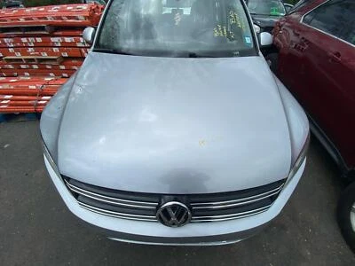 09 10 11 12 13 14 15 16 17 18 VW TIGUAN capó Foto 1 de 3