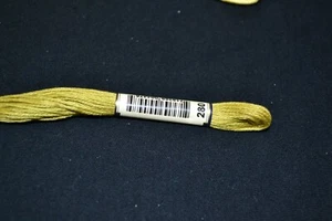 Anker Baumwollfäden für Stickfarbe 280 olivgrün mittel - Bild 1 von 1