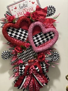 large Valentine’s Day wreath Or Swag for front door - Picture 1 of 8