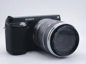 Sony Alpha NEX-F3 mit 18–55mm Objektiv Schwarz Digitalkamera  - Bild 1 von 16