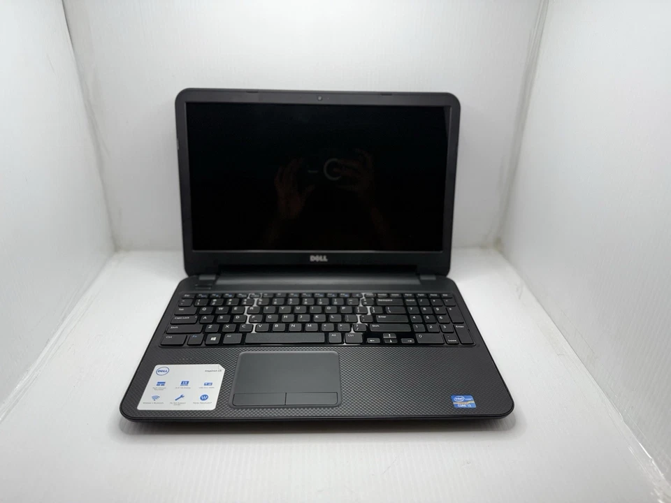 Dell Inspiron 3521 15,5" Laptop 4GB 1,9GHz Pentium 2127U 500GB DVDRW GETESTET - Bild 1 von 4