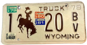 Vintage 1978 1979 1980 1981 1982 Wyoming Truck License Plate 1 20 BV Natrona Co - Picture 1 of 2