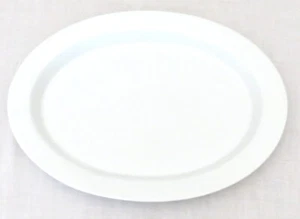 Dario Farucci Plain White 16.1/2 x 12.1/4 inch Oval Platter - Picture 1 of 3