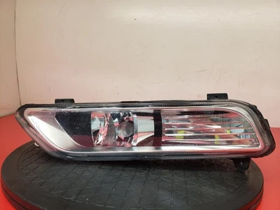 VOLKSWAGEN PASSAT FOG LAMP 2014 5 DOOR ESTATE  - Изображение 1 из 4