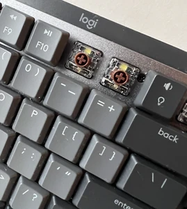 Logitech MX Mechanical Wireless GRAY REPLACEMENT KEYBOARD KEYCAPS KEYS (YR0082) - Picture 1 of 4