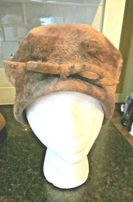 VINTAGE EMPRESS Soft Mauve Purple FUR FELT HAT MADE WESTERN GERMANY - Image 1 of 4
